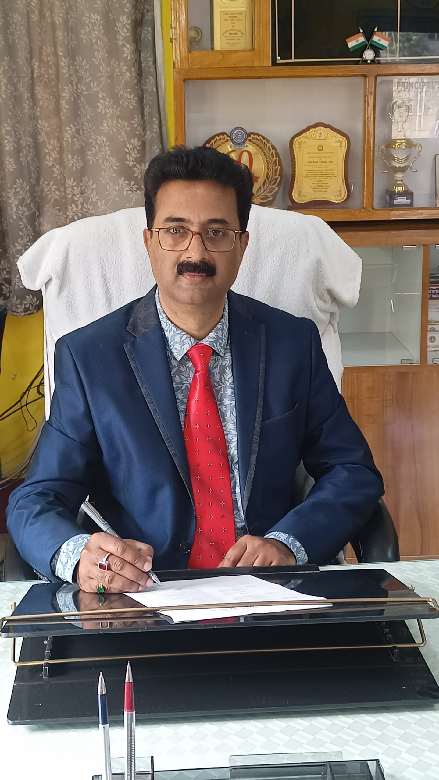 Dr. Himabrata Chakravarty